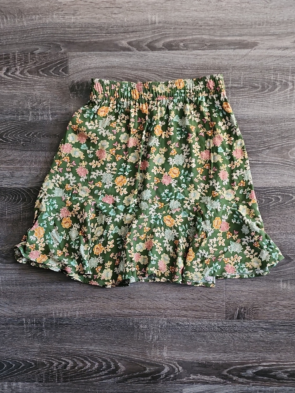 🌵 LOFT Flirty Floral Flutter Skirt 🌵